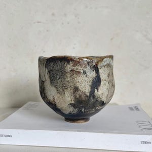 Bol en céramique façonné à la main 400 ml | Récipient unique en grès | Céramique d'art artisanale