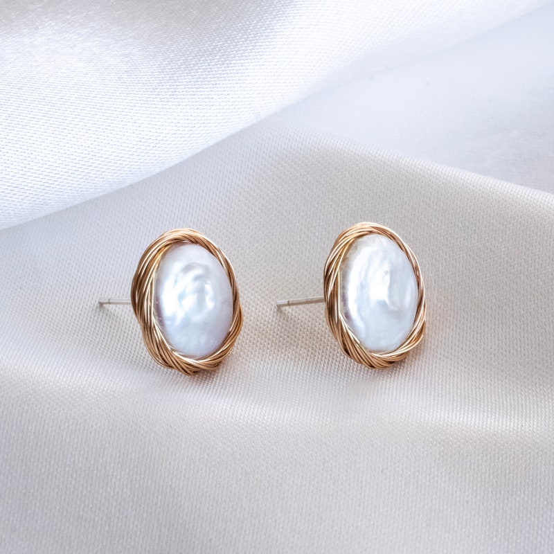 Gold Simplistic Earrings - Etsy