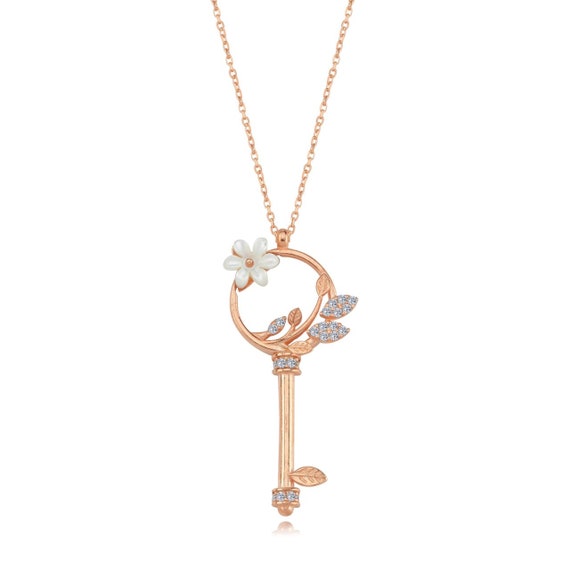 Golden Key Chain Necklace - Magnolia