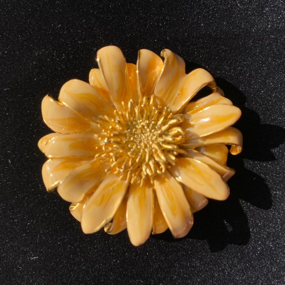 Vintage Erwin Pearl Enamel Flower Brooch