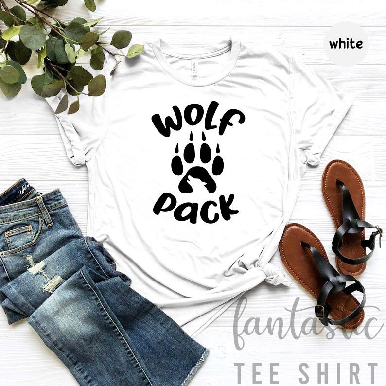 Wolf Pack Shirts Wolf Lover Shirt Howling Wolf T-shirt Wolf - Etsy