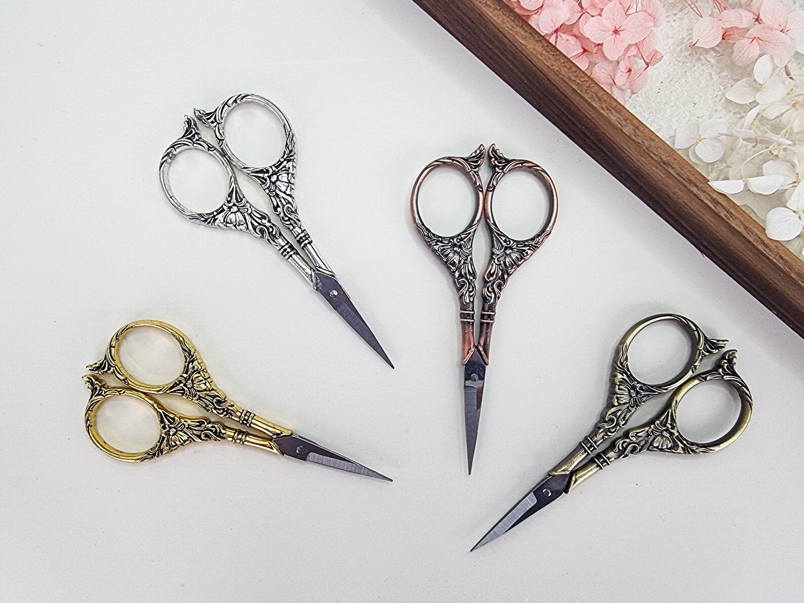 Floral Embroidery Thread Scissors for Crafting Vintage Ripple Handle ...