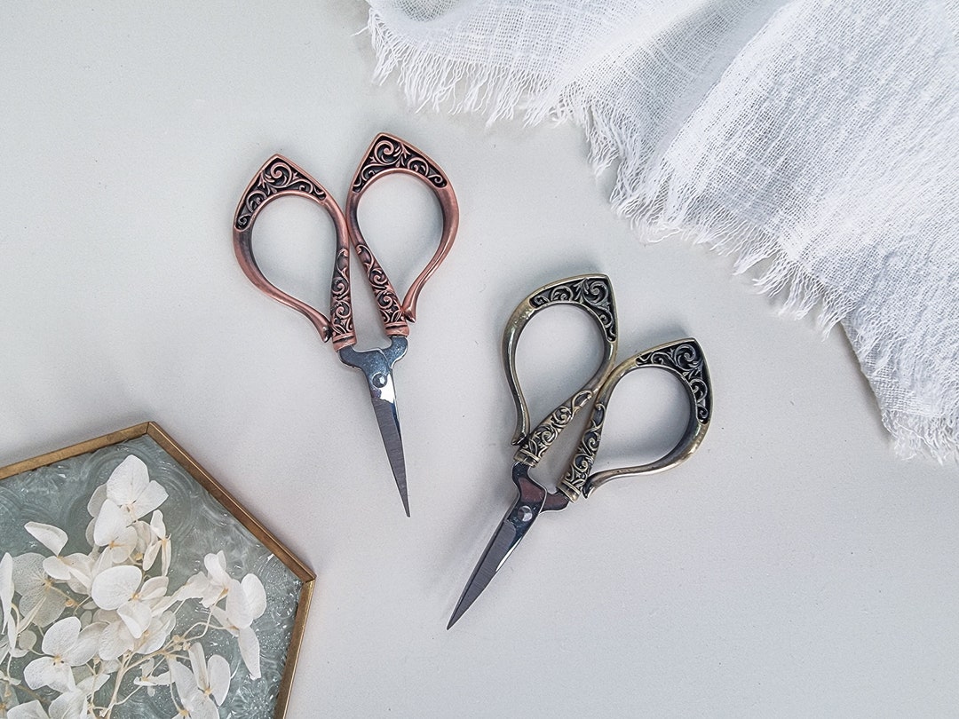 Floral Embroidery Thread Scissors for Crafting | Vintage Ripple Handle ...