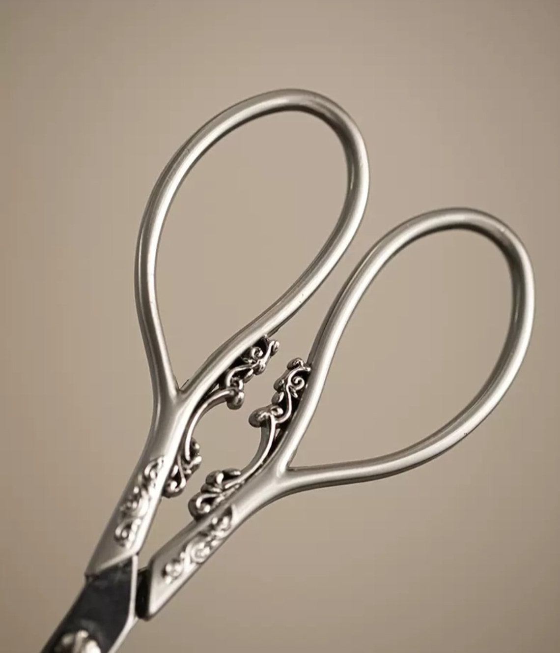 Floral Embroidery Thread Scissors for Crafting | Vintage Ripple Handle ...