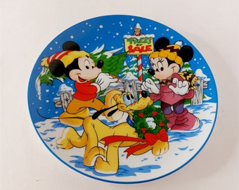 Vintage Disney Character 1990 Eighth Limited Edition A Holly Jolly Christmas Plate #1544