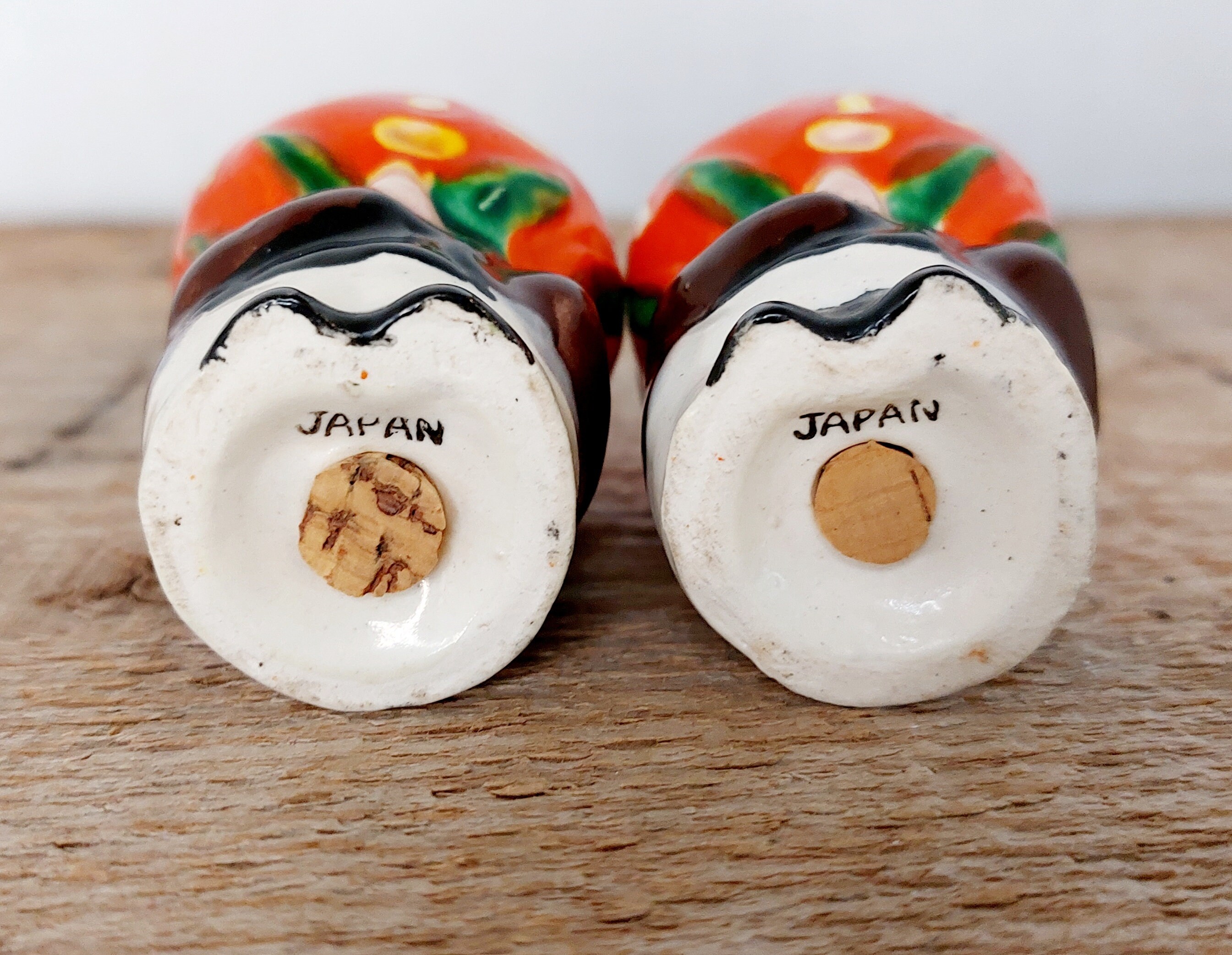Where the Happy People Go(中古品) Vintage 1950's Anthropomorphic Ceramic Strawberry Head Salt