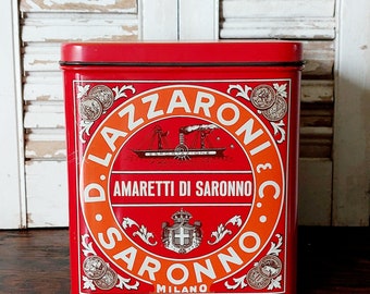 Vintage  Italy D Lazzaroni Amaretti di Saronno Biscuit 8 in Square Red Tin, 1980s