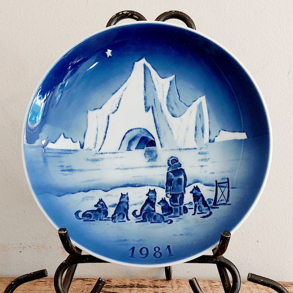 Svend Jensen Copenhagen Porcelain Christmas Plate, 1981 Limited Edition,  made in Denmark, The Uttermost Parts of the Sea