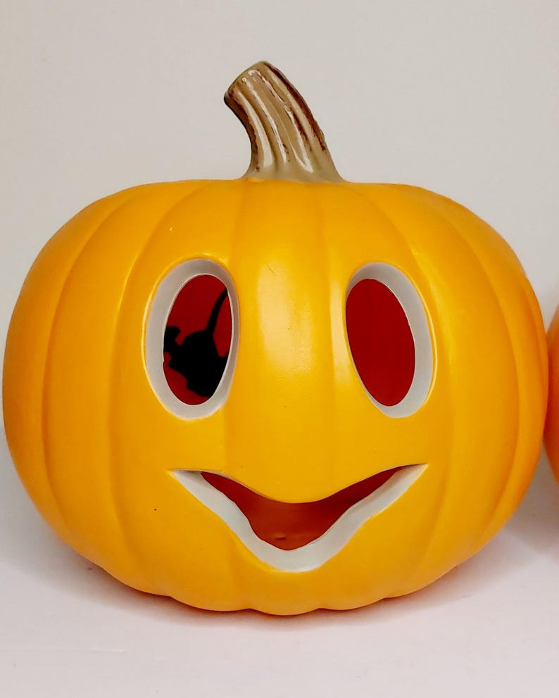 Vintage GEMMY Foam Blow Mold Light up 8 1/2 in Halloween Pumpkin Jack O ...