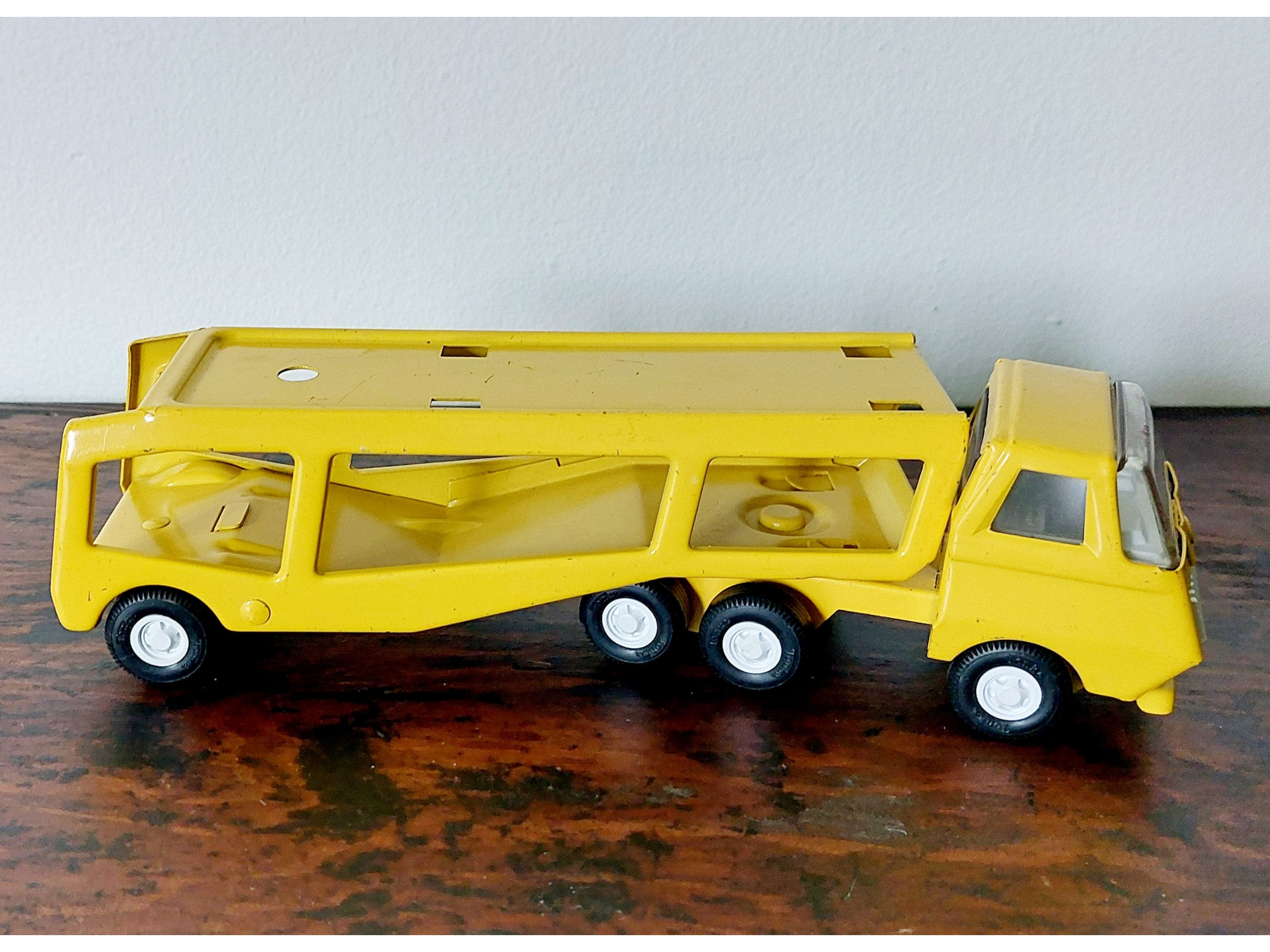 1970's Tonka Mini Car Carrier Truck Trailer Pressed Steel 1970's Tonka Mini Car Carrier Truck Trailer Pressed Steel