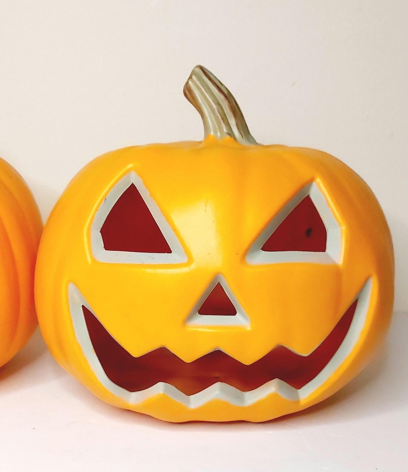 Vintage GEMMY Foam Blow Mold Light up 8 1/2 in Halloween Pumpkin Jack O ...
