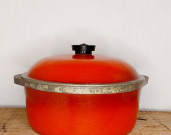 Club Cast Aluminum 4 Quart Red Dutch Oven with Lid, 1950s cookware