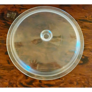 Round clear glass lid only, casserole dish lid made in USA