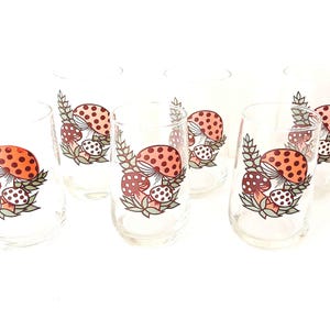 Vintage 1970s Merry Mushroom Glasses, set of 6 Two sizes 12 oz and 16 oz
