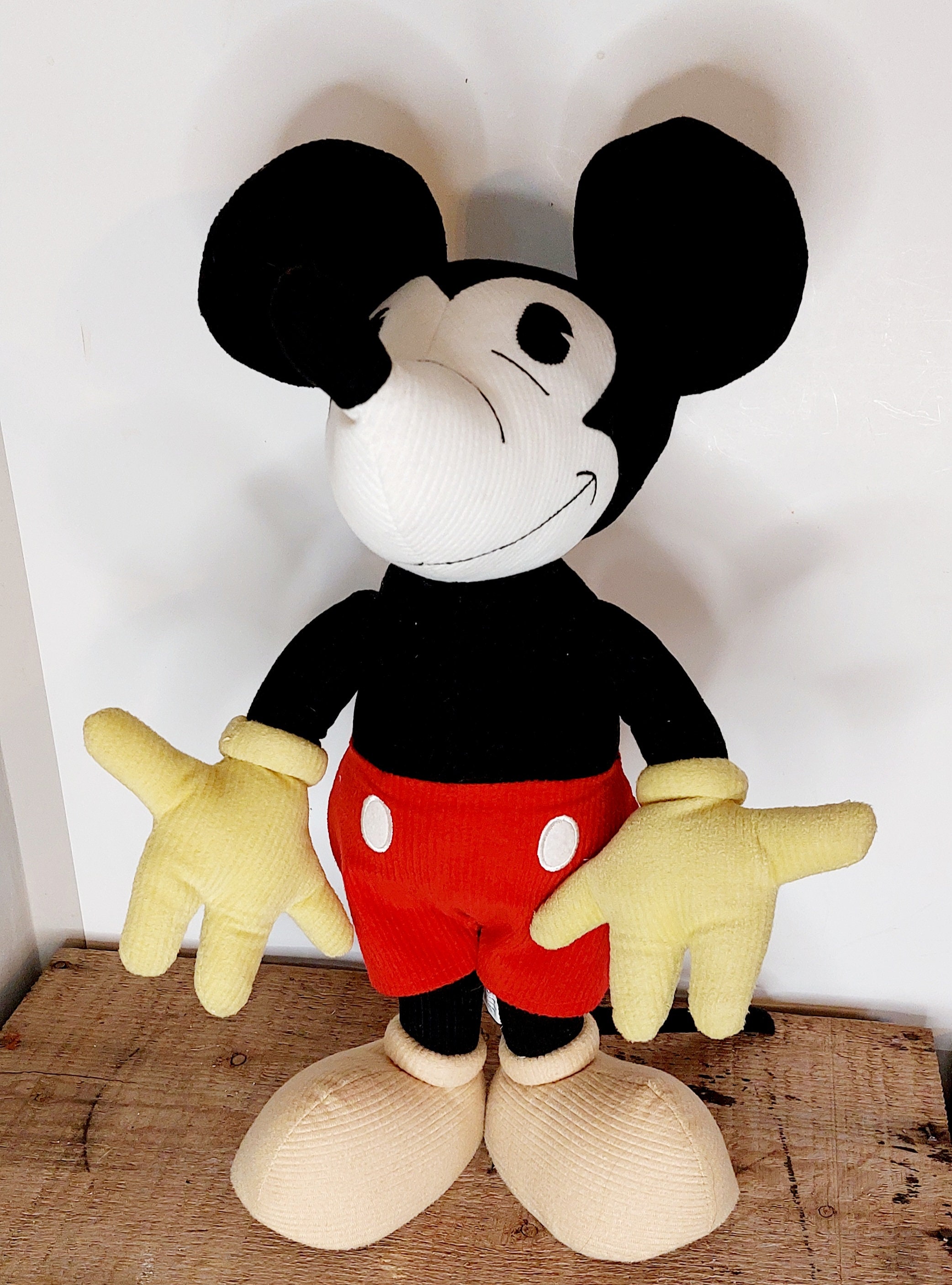 ぬいぐるみ Mickey Minnie Retro Stuffed Toy Mickey, Minnie, plush retro | eBay