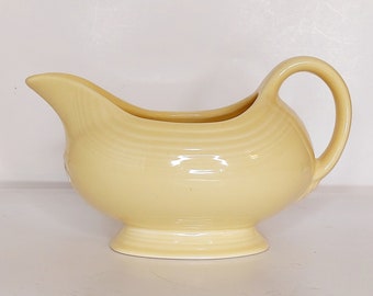 Vintage Fiestaware Yellow Gravy Boat Sauce Pitcher Homer Laughlin HLC USA 16oz