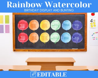 Può includere: Un'esposizione in classe con una lavagna e grafiche di palloncini ad acquerello colorati. Ogni palloncino mostra un nome e una data di compleanno. Il testo "Rainbow Watercolor BIRTHDAY DISPLAY AND BUNTING" è in alto. La parola "EDITABLE" è in basso.