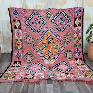 Wunderschöner Marokkanischer Teppichläufer - Cozychic Teppich - Rosa Langer Teppich Runnr - Bunter Gemetrischer Teppich - Teppich Für Schlafzimmer