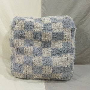 Unique Checkered Wool Pouf ,Gray Wool pouf ,Handmade Checkered Rugs ,Unique Bohemian Sofa ,vintage Pouf Beniourain Wool Pouf old Pouf . zdjęcie 1