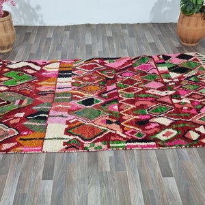 Magnifique tapis en laine multicolore, tapis marocain rouge, tapis géométrique unique, tapis boujaad coloré, tapis marocain de haute qualité, tapis géométriques uniques image 3