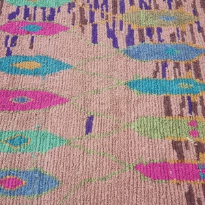 Preciosas alfombras Beni Ourain, alfombras de lana multicolores, alfombra marroquí hecha a mano, alfombras geométricas únicas, alfombra de área bereber, acogedora y elegante caarpet de lana boho imagen 7