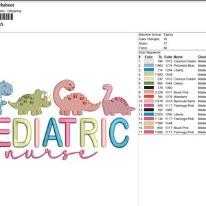 Puede incluir: Un dise&ntilde;o de bordado con dinosaurios coloridos sobre las palabras "PEDIATRIC NURSE". El texto y los dinosaurios son en tonos de azul, verde, rosa y amarillo. El dise&ntilde;o es para un profesional m&eacute;dico.