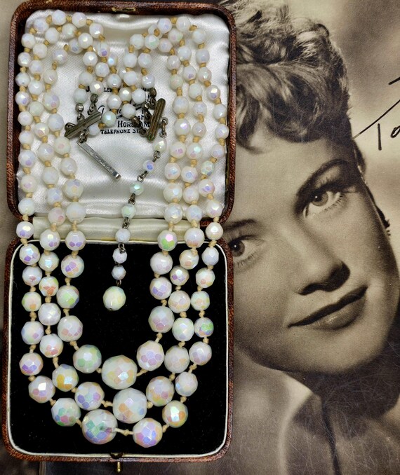 オーストリア製ヴィンテージ1950年代ネックレス 3連 ホワイトオーロラ 