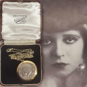 1972 JFK Vintage  Necklace Half Dollar Coin Retro America USA Costume Jewellery Jewelry