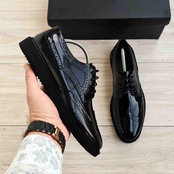 Handmade Polished Leather Wingtip Dress Shoe: Men's Genuine Leather Handmade Polished Leather Wingtip Dress Shoe: Men's Genuine Leather