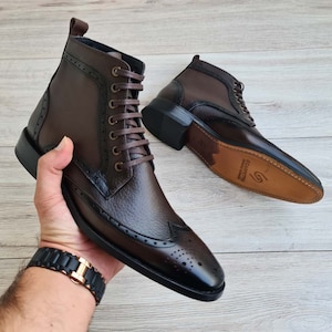 Men&#39;s Full Grain Leather Wingtip Lace-Up Boots