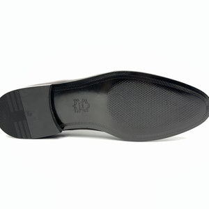 Handgefertigter weinroter Lederkleidschuh: Herrenschuhe mit Flügelspitze Bild 6