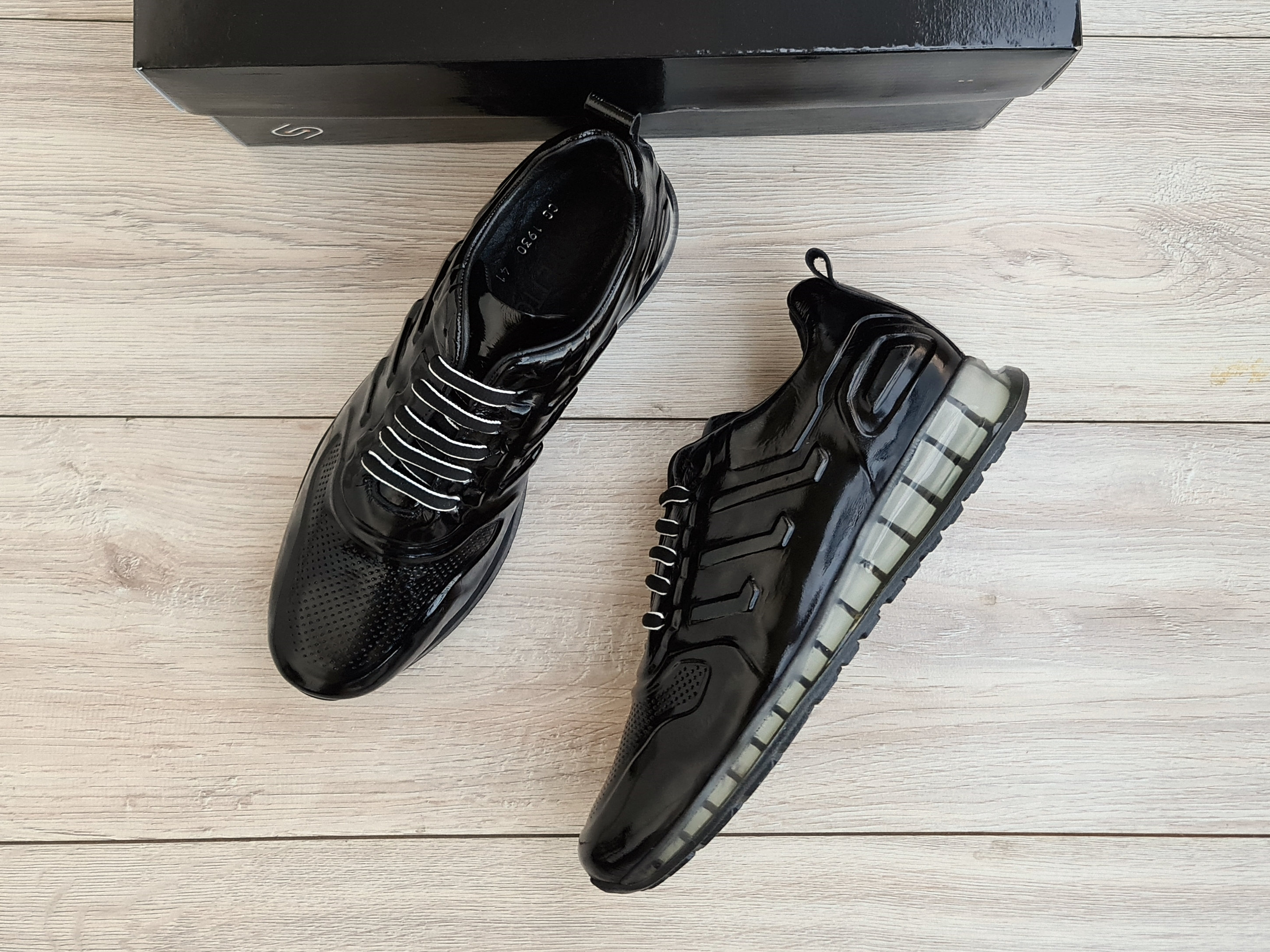 靴 OLD Parachoc rubber sole leather shoes Vintage Leather Mens Lace up Paraboot Black Shoes / Round