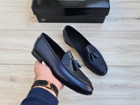handmade black leather simple unique loafer slips on taseels men