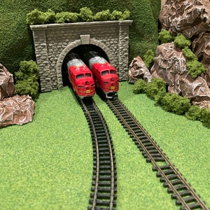 Two N scale double track tunnels pair