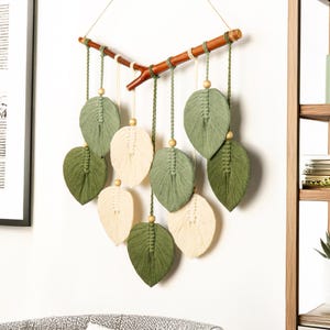 Macrame Leaf Wall Hanging: Green Boho Decor
