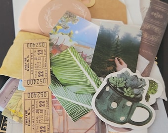 Junk Journal Kit - Mystery 40 pcs