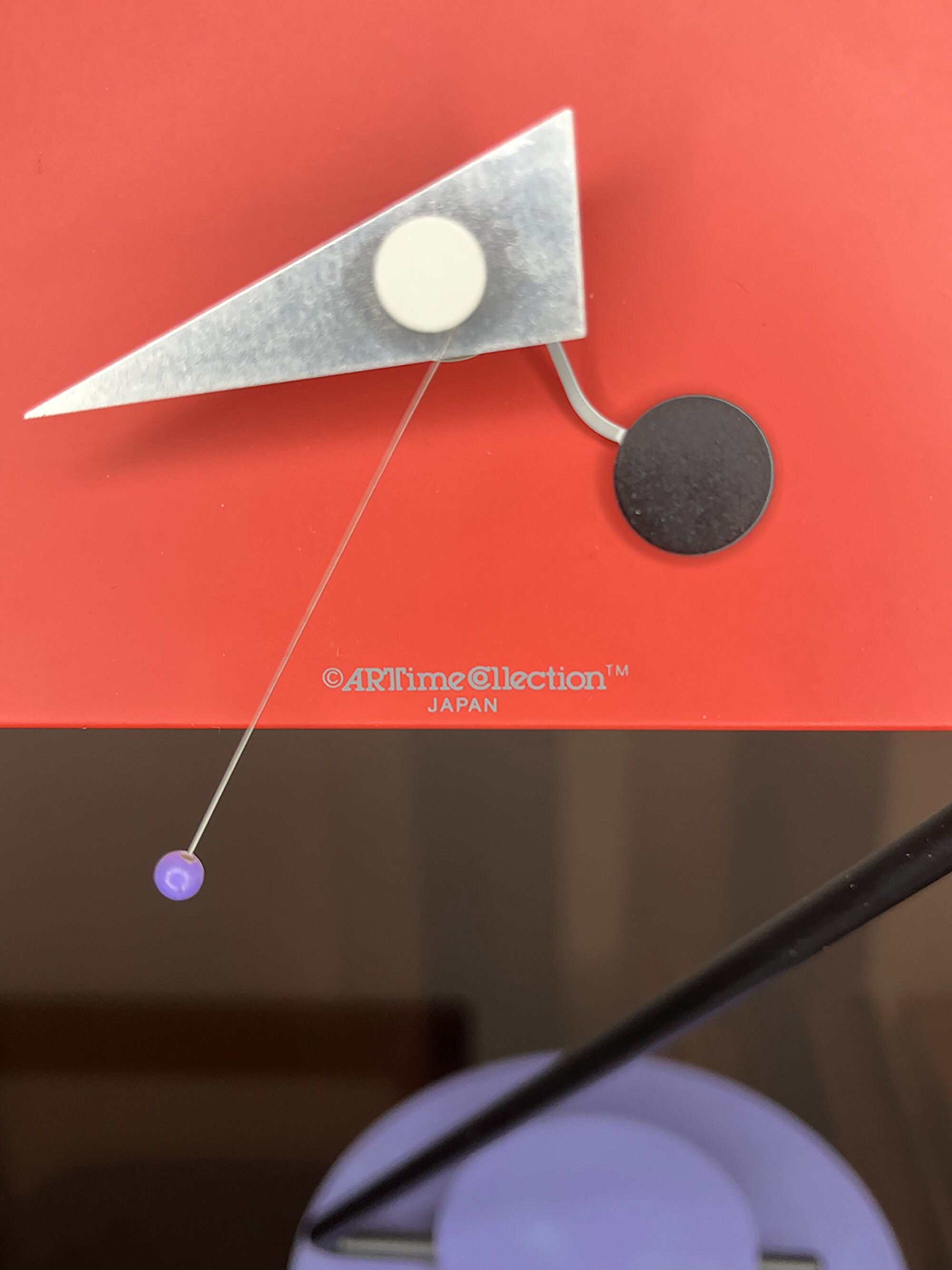 ニコライ・カネッティによるポストモダンメンフィススタイルのテーブル