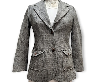 Saks Fifth Avenue Wool Tweed Blazer: Herringbone Equestrian Jacket, Size Small