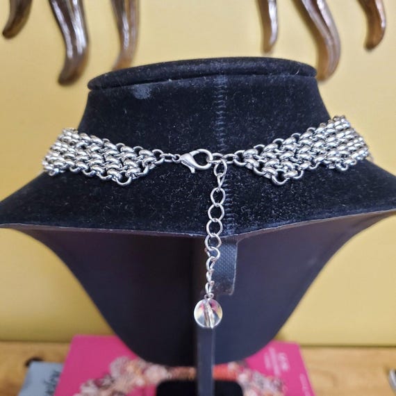 Gorgeous Chainmail Silvertone Drop Dangle Lucite … - image 10