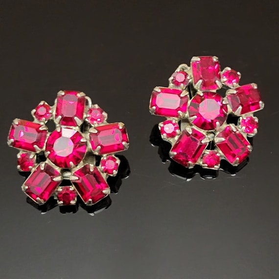 Lovely Weiss Floral Glass Ruby Stone Silvertone V… - image 1