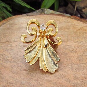 1998 Jane AOL &quot;Angels of Love&quot; Pin with Rhinestone