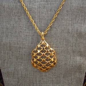A + D Vintage Gold Filled Cutwork Necklace