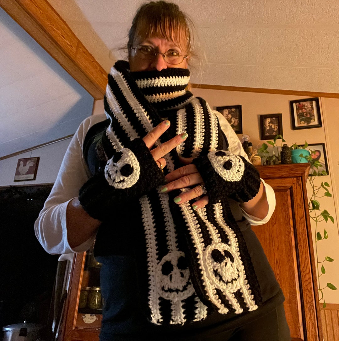 Crochet jack Skellington Scarf & Fingerless Mitten Etsy Canada