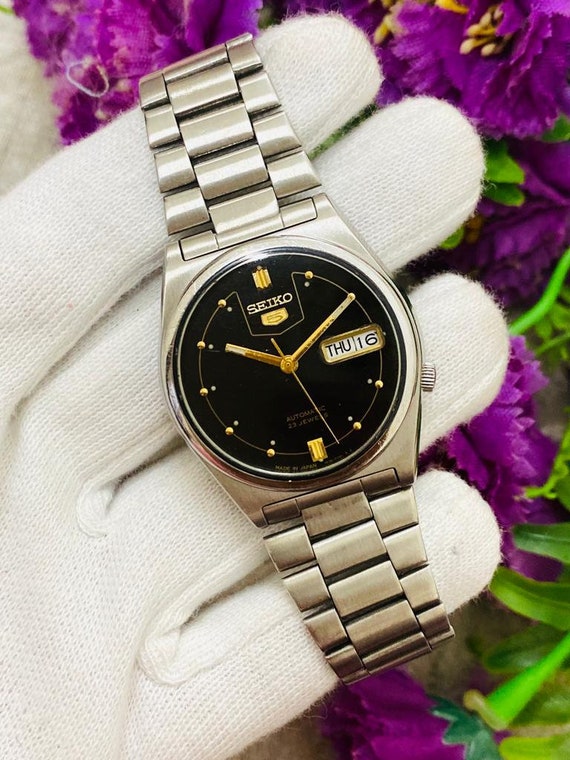 Vintage seiko 5 hotsell automatic 21 jewels