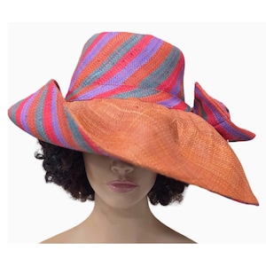 Handvävd Madagaskar-solhatt med stort brätte i raffia (59 cm, justerbar, flerfärgad)