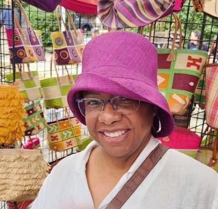ONIGO 100% Rafia Cloche / Bucket Hat  Hand Made in Madagascar  Beautiful  NWOT Handwoven Madagascar Raffia Cloche Hat: Bell Shaped Bucket  main image 2