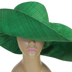 Hand Woven Wide Brim Madagascar Raffia Sun Hat (Packable Beach Hat, Adjustable Fit, Fits Large and Small Heads, Reliable Sun Protection)