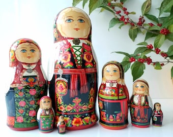 8" Scandinavian Costume Matryoshka Doll Set: 7 Wooden Nesting Dolls, Signed.