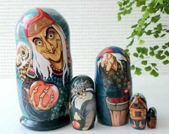 folktale baba-yaga witch with cat Russian tales nesting doll set 5pc hand painted rare find gift birthday anniversary home decor folk accent