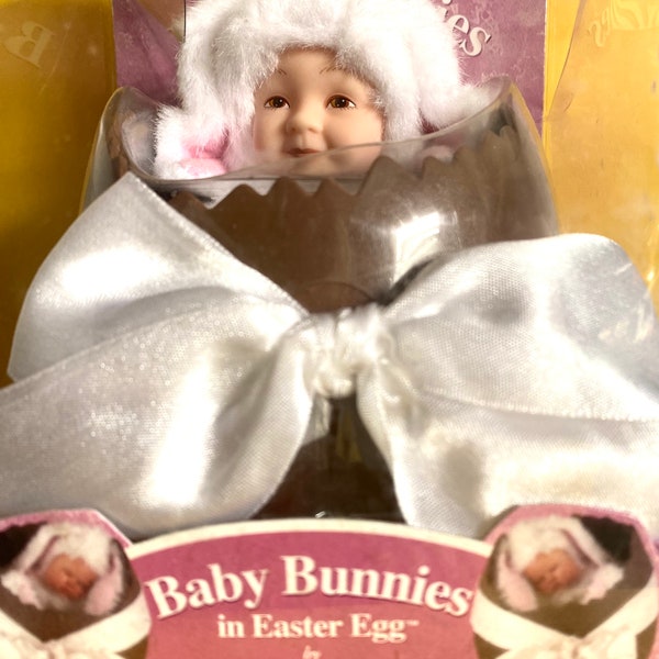 Poupon Doudou - Bebe Ours - Anne Geddes - 2013. - Label Emmaüs